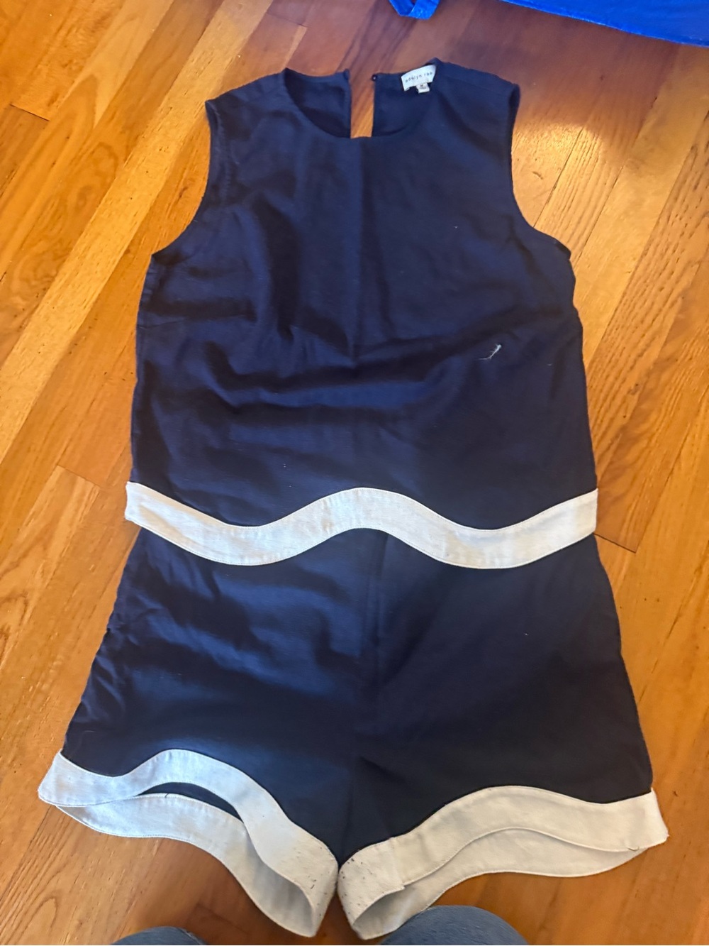 Alyyn Rae Navy & Ivory Matching Set Top M Shorts L